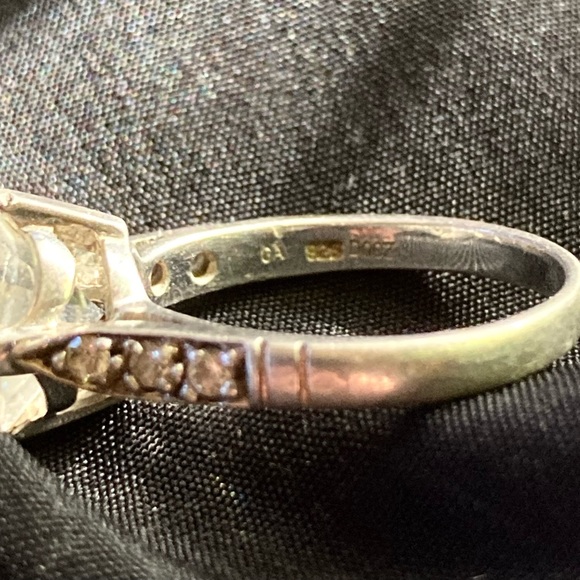 Vintage 925 sterling CZ size 8 ring Thailand - Picture 5 of 8
